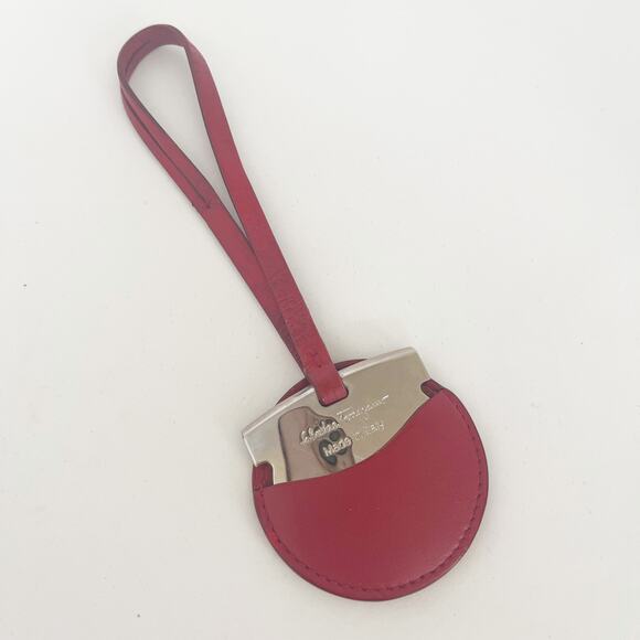 FERRAGAMO Red Leather Bag Charm & VALENTINO Vintage Coin Kiss Lock Pouch - Picture 3 of 11